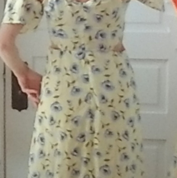 Yellow Floral Dress - Picture 3 of 4